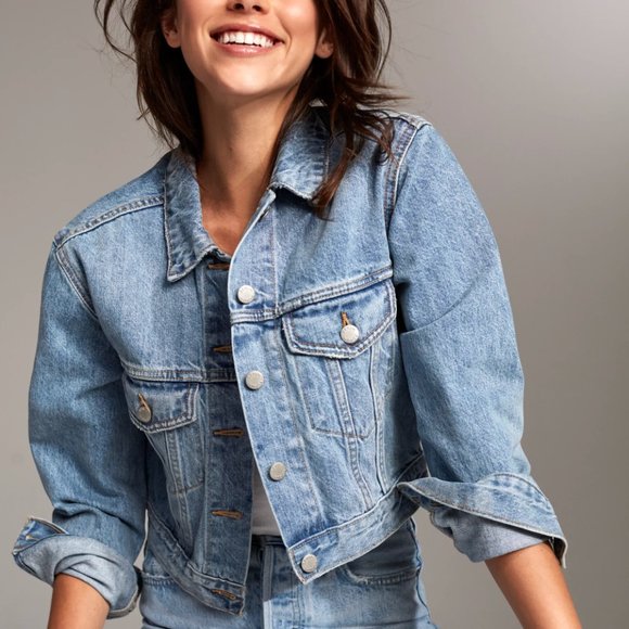 Aritzia Denim Forum Tina Jacket - Picture 2 of 5